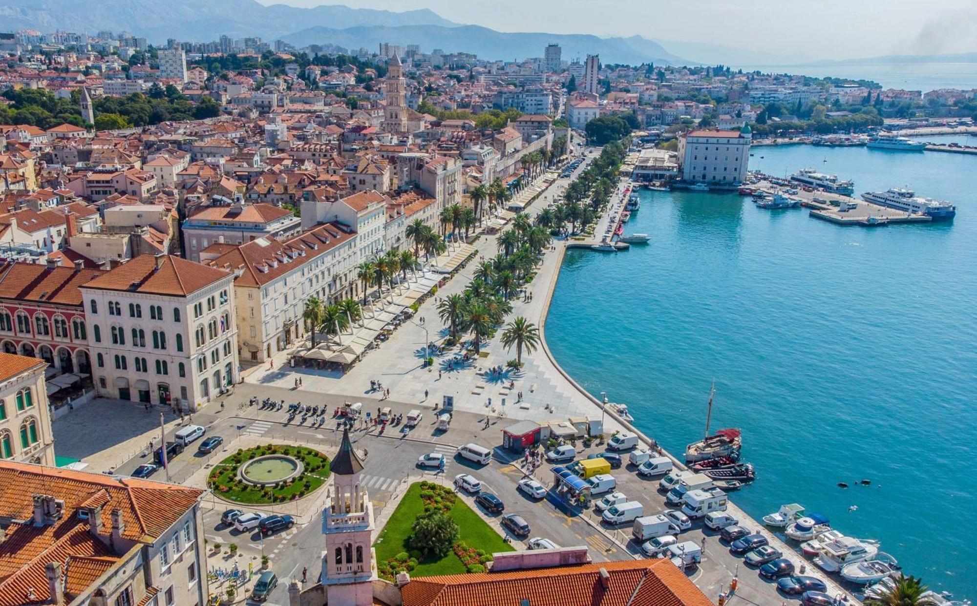 Adriatic Retreat Meje, 4 Min Walk To The Beach Split Bagian luar foto