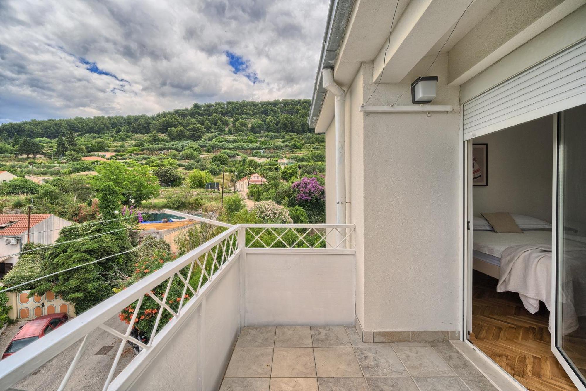 Adriatic Retreat Meje, 4 Min Walk To The Beach Split Bagian luar foto